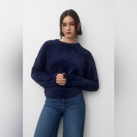 Aerie Oversized Cozy Sweater NWOT - Picture 2 of 6